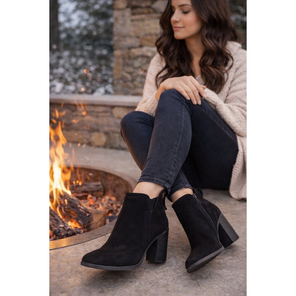 Madden Girl Black Perforated Ankle Boots Block 3.5” Heel Zip Size 8‎